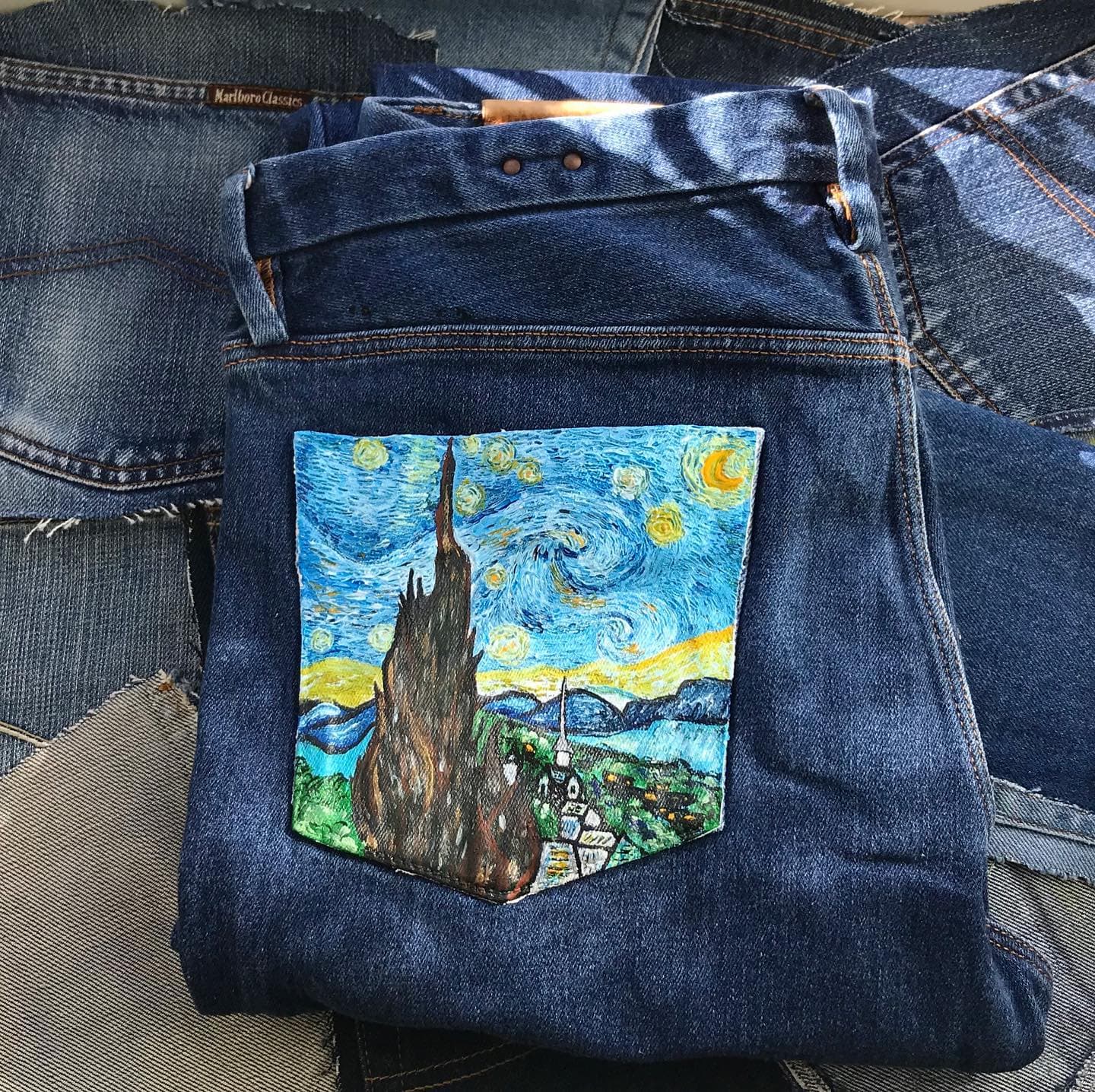 Notte stellata, Jeans